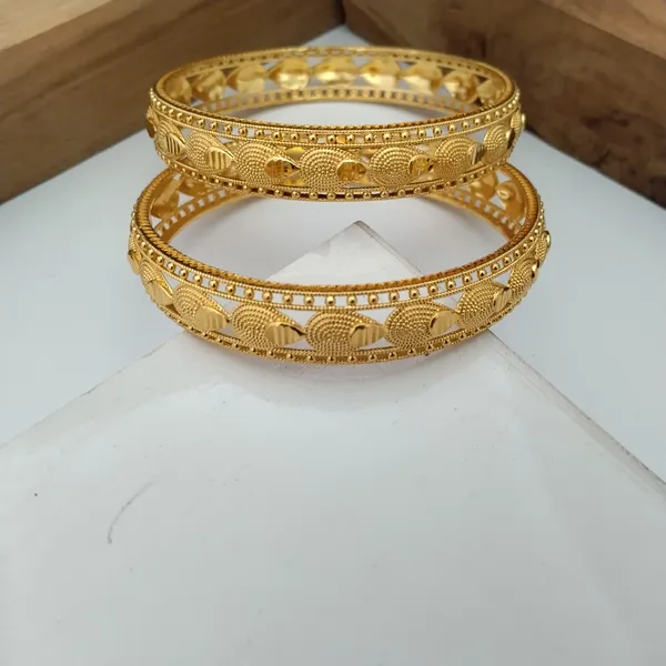 Gold_Tone_Embellished_Bangles_For_Women