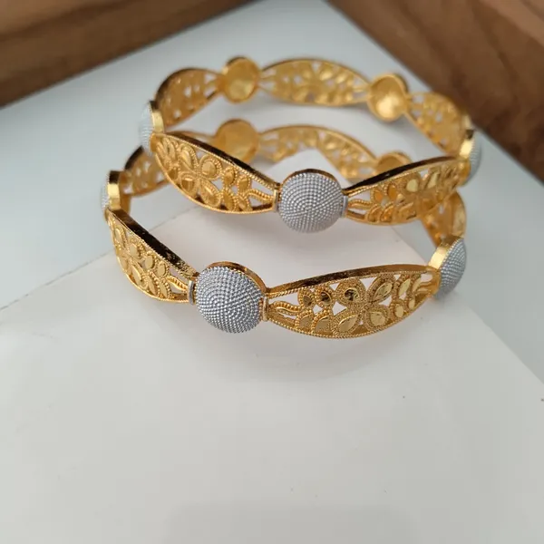 Gold_Tone_Filigree_Bangles_Set_For_Women