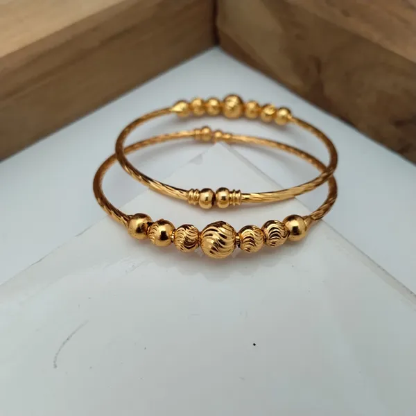 Gold_Tone_Beaded_Bracelet_For_Women