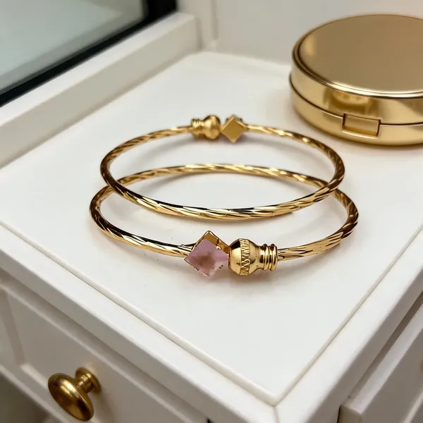 Gold_Tone_Stone_Detail_Bracelet_For_Women