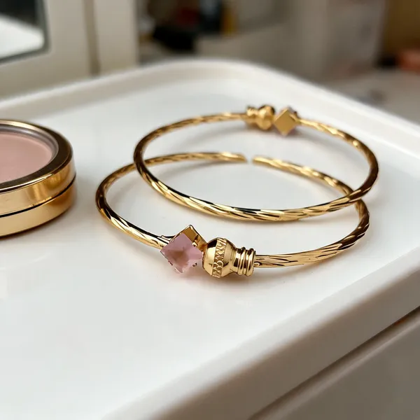 Gold_Tone_Stone_Detail_Bracelet_For_Women
