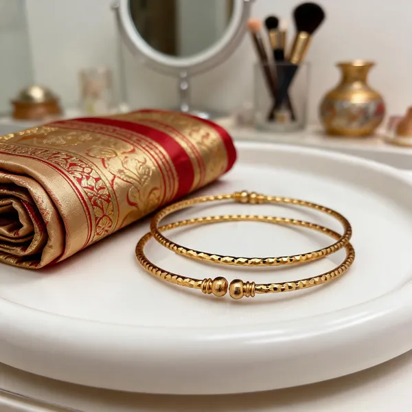 Gold_Tone_Textured_Bangle_Bracelet_For_Women