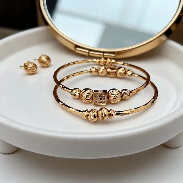 Gold_Tone_Beaded_Bracelet_For_Women
