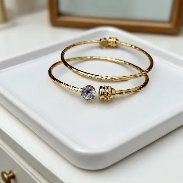 Gold_Tone_Twisted_Crystal_Bracelet_For_Women