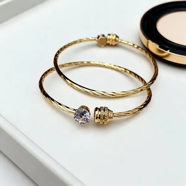 Gold_Tone_Twisted_Crystal_Bracelet_For_Women