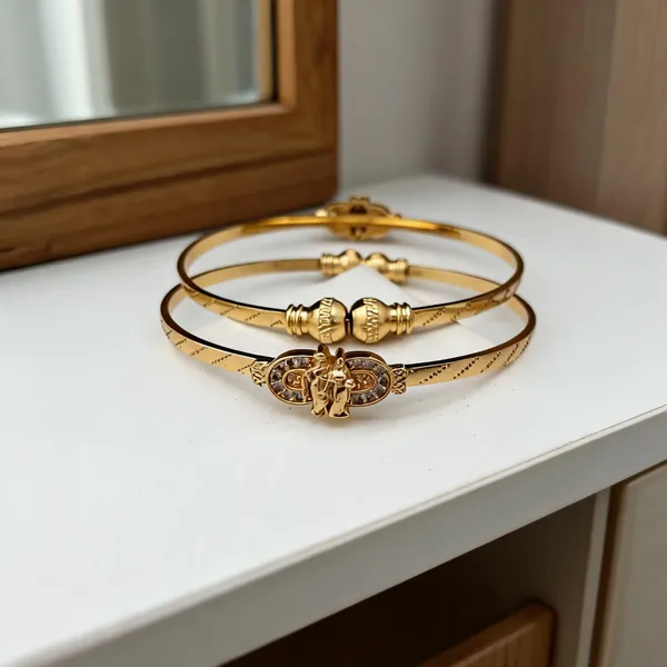 Gold_Tone_Traditional_Bracelet_For_Women