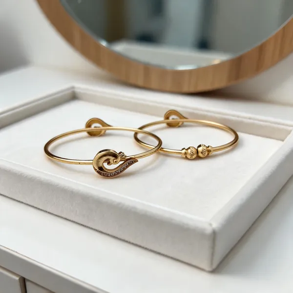 Gold_Tone_Peacock_Design_Bracelet_For_Women