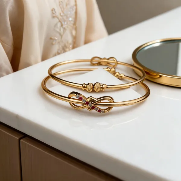 Gold_Tone_Bow_Design_Bracelet_Set_For_Women