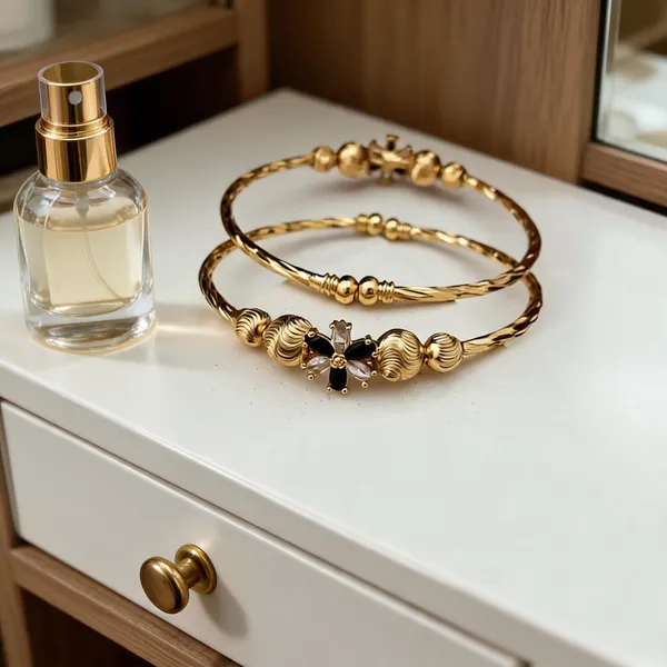 Gold_Tone_Floral_Bracelet_For_Women