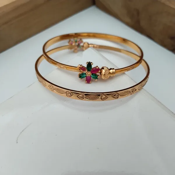 Gold-Tone_Floral_Stone_Bracelet_For_Women
