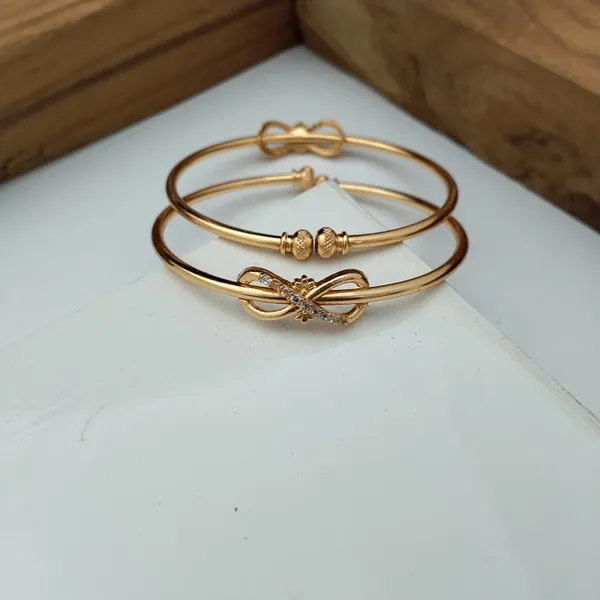 Gold_Tone_Bow_Design_Bracelet_For_Women