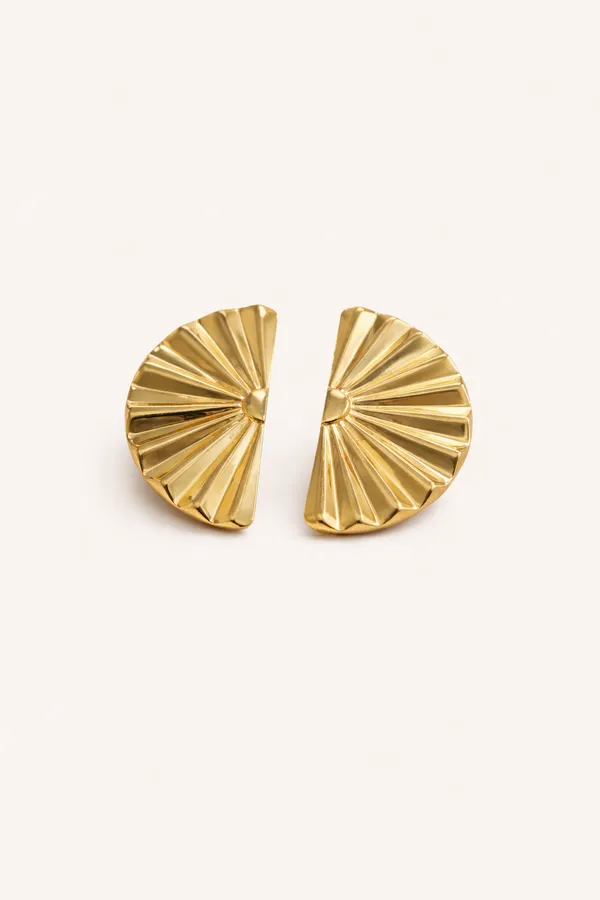Gold_Stainless_Steel_Fan_Shaped_Stud_Earrings_For_Women