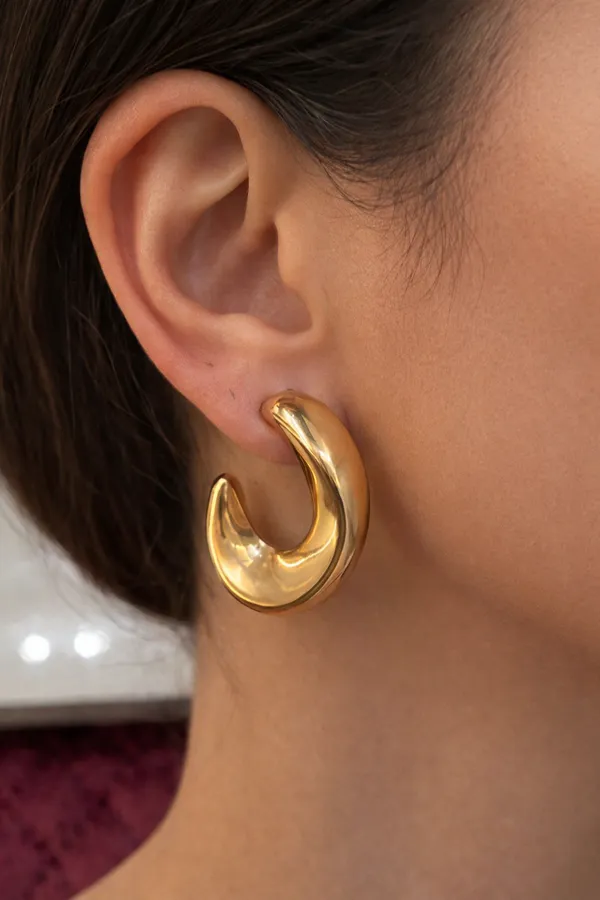 Gold_Stainless_Steel_Sculpted_Curved_Statement_Hoop_Earrings_For_Women