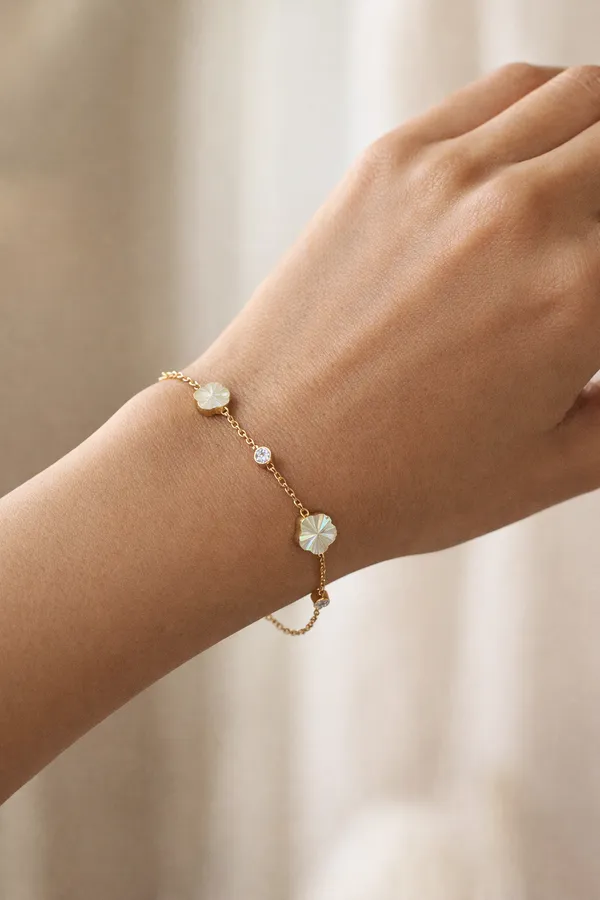 Gold_Stainless_Steel_Clover_Crystal_Charm_Bracelet_For_Women
