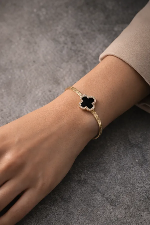 Gold_Stainless_Steel_Black_Clover_Snake_Chain_Bracelet_For_Women