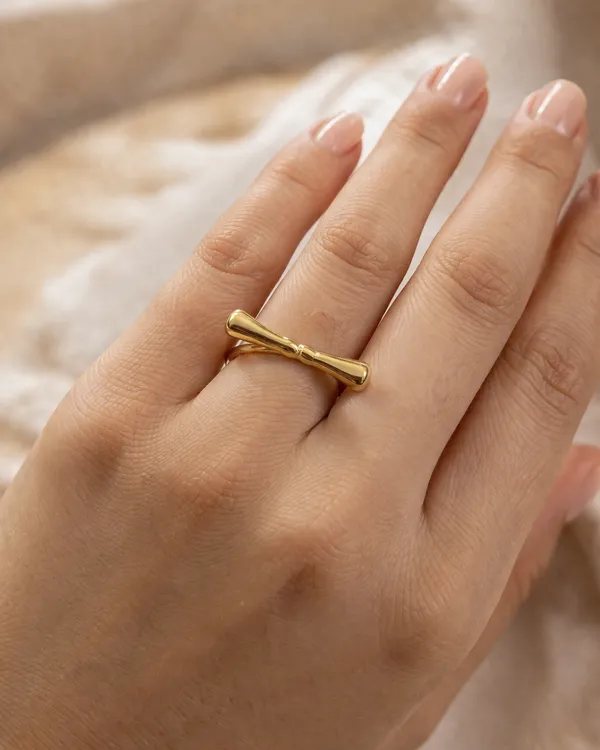 Gold_Stainless_Steel_Sculpted_Bar_Minimalist_Ring_For_Women