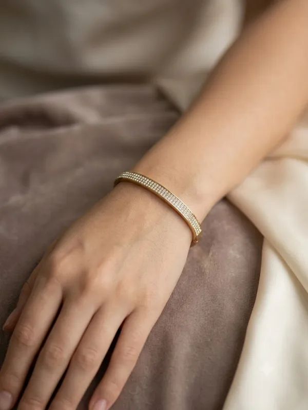 Gold_Stainless_Steel_Pave_Crystal_Bangle_Bracelet_For_Women