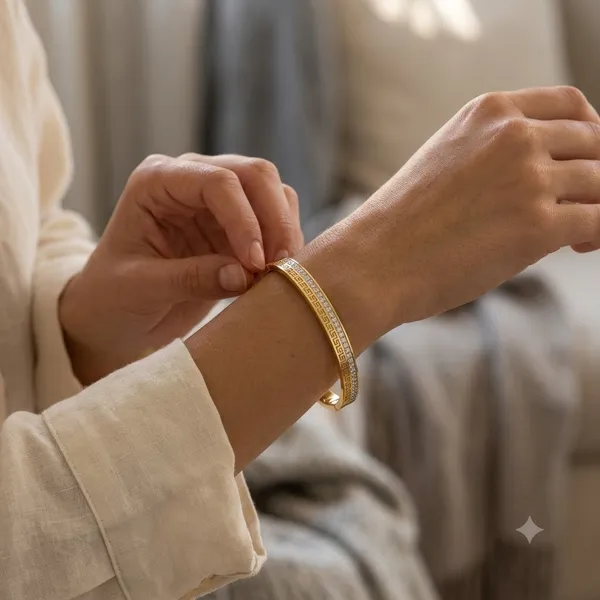 Gold_Stainless_Steel_Greca_Crystal_Bangle_Bracelet_For_Women