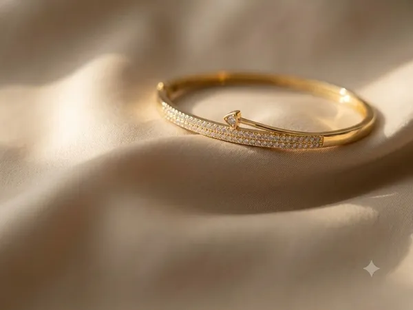 Gold_Stainless_Steel_Arrow_Pave_Crystal_Bracelet_For_Women