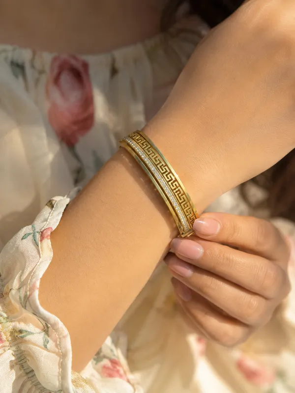 Gold_Stainless_Steel_Greek_Key_Crystal_Cuff_Bracelet_For_Women