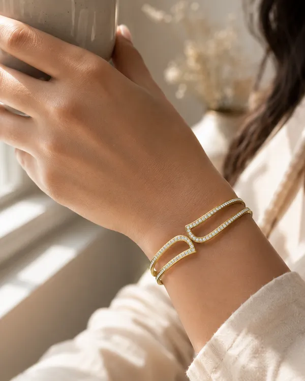 Gold_Stainless_Steel_Crystal_Open_Cuff_Bracelet_For_Women