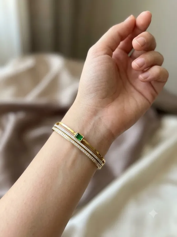 Gold_Stainless_Steel_Emerald_Green_Crystal_Cuff_Bracelet_For_Women