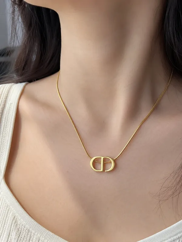 Gold_Stainless_Steel_Monogram_Geometric_Pendant_Necklace_For_Women