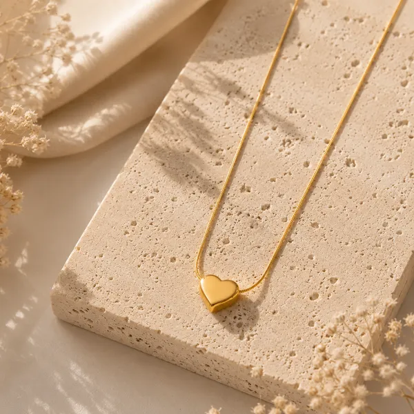 Gold_Stainless_Steel_Minimal_Heart_Charm_Snake_Chain_Necklace_For_Women