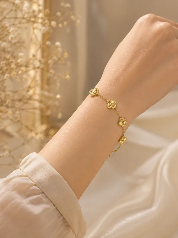 Gold_Stainless_Steel_Floral_Chain_Bracelet_For_Women