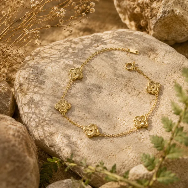 Gold_Stainless_Steel_Floral_Chain_Bracelet_For_Women