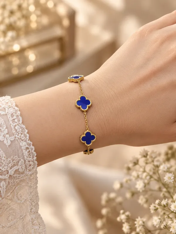 Blue_Clover_Charm_Bracelet_–_Gold_Finish