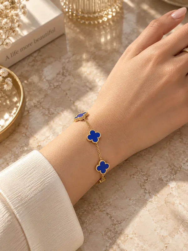 Blue_Clover_Charm_Bracelet_–_Gold_Finish