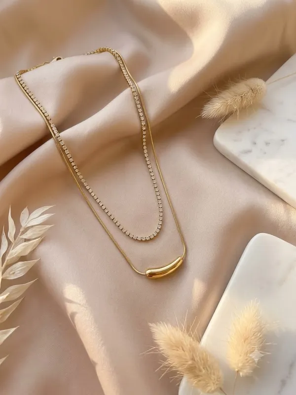 Elegant_Layered_Gold_&_Diamond_Necklace