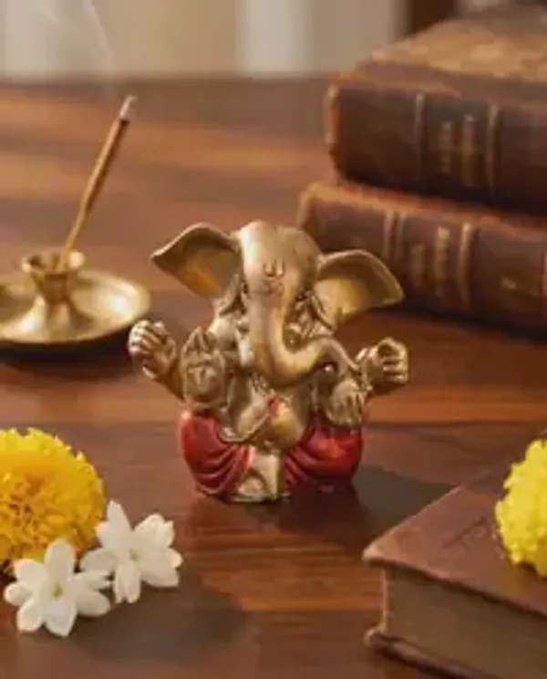Antique_Golden_Lord_Ganesha_Idol_Handcrafted_Ganpati_Murti_For_Home_Temple_Office_Desk_Car_Dashboard_Spiritual_Decor