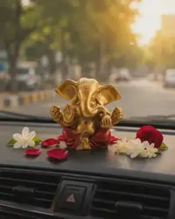 Antique_Golden_Lord_Ganesha_Idol_Handcrafted_Ganpati_Murti_For_Home_Temple_Office_Desk_Car_Dashboard_Spiritual_Decor