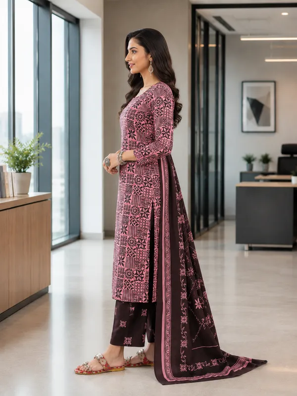 Printed_Kurta_With_Pant_And_Dupatta_Set