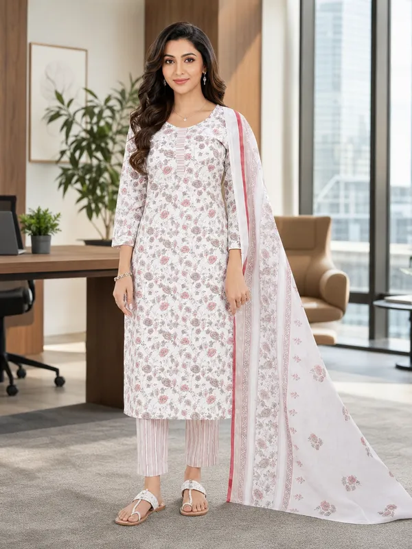 Women_Kurta_Pant_Dupatta_Set