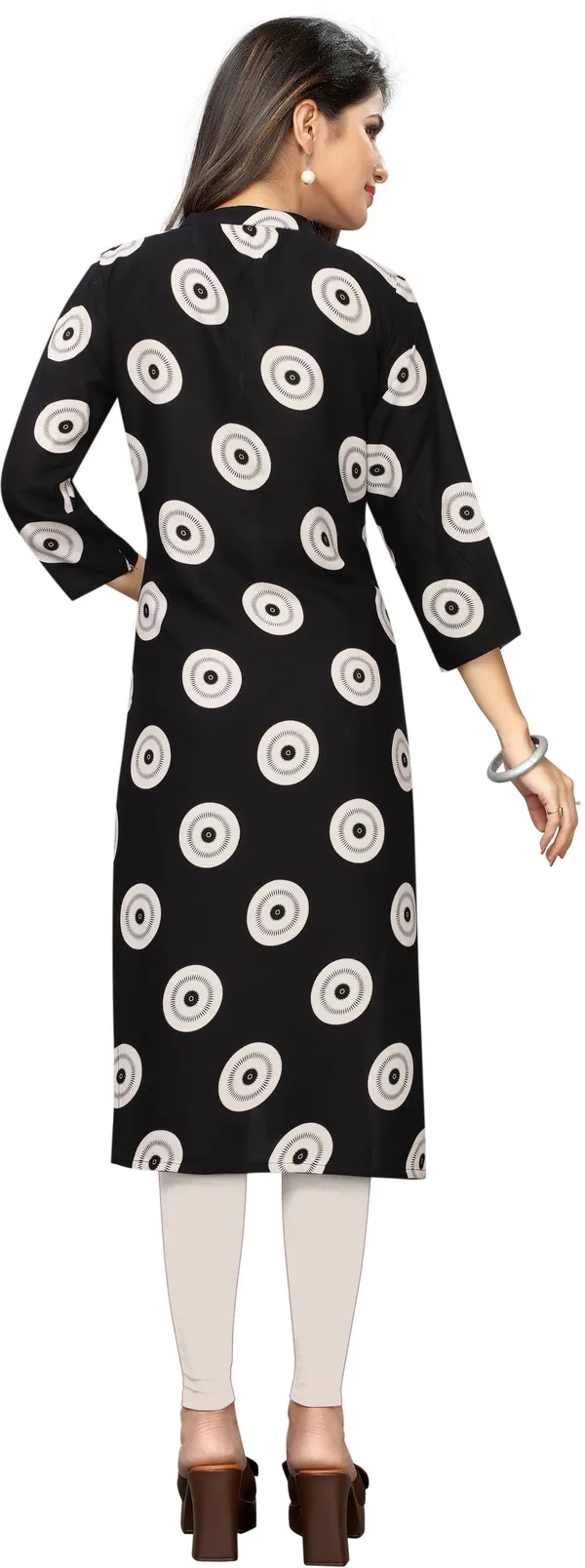 Saarah_Women_Self_Design_Straight_Kurta