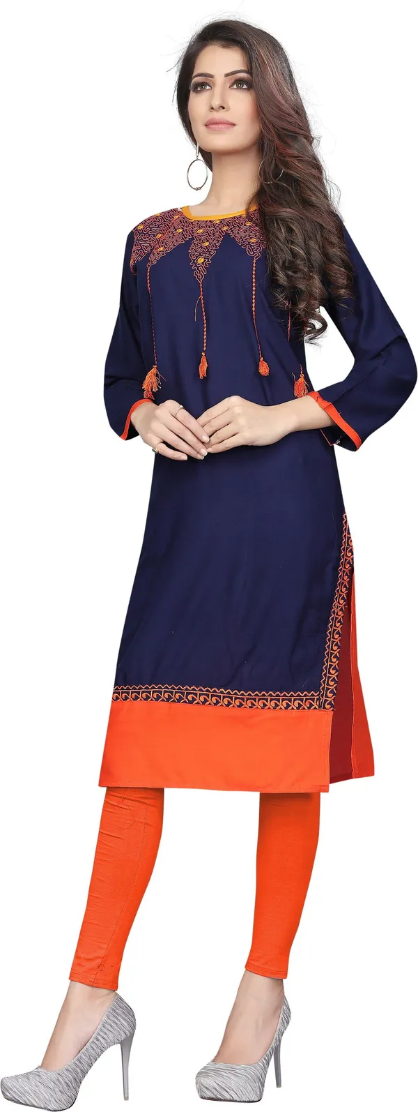Saarah_Women_Embroidered_Straight_Kurta