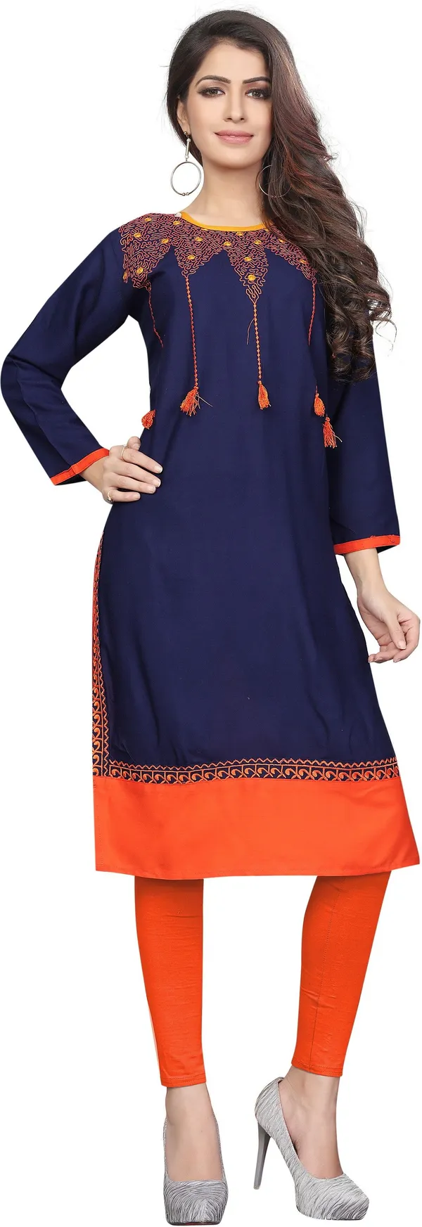 Saarah_Women_Embroidered_Straight_Kurta
