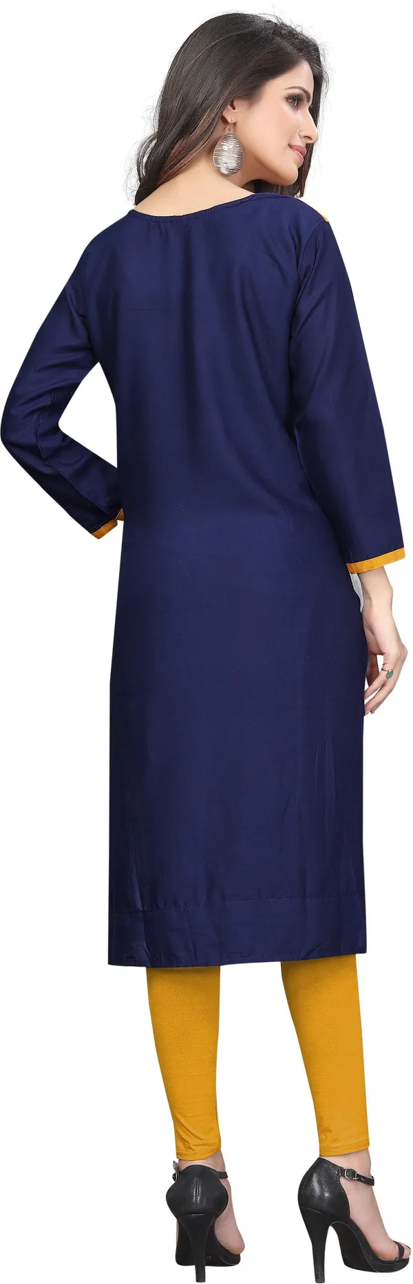 Saarah_Women_Self_Design_Straight_Kurta