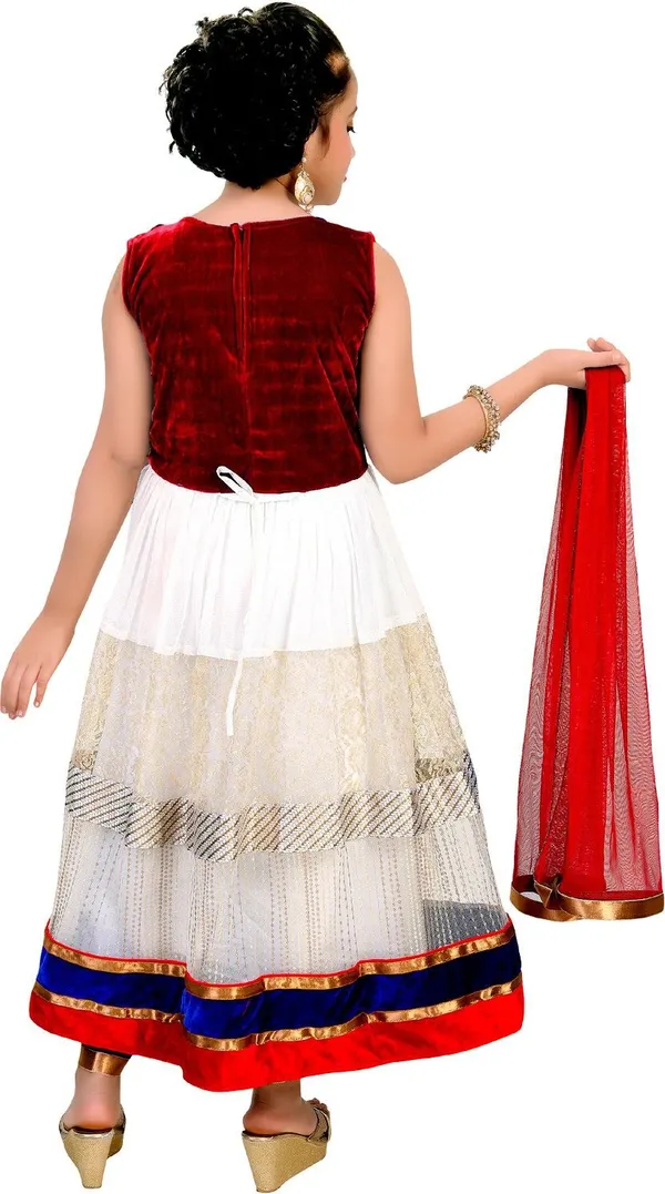 Saarah_Self_Design_Kurta_&_Salwar