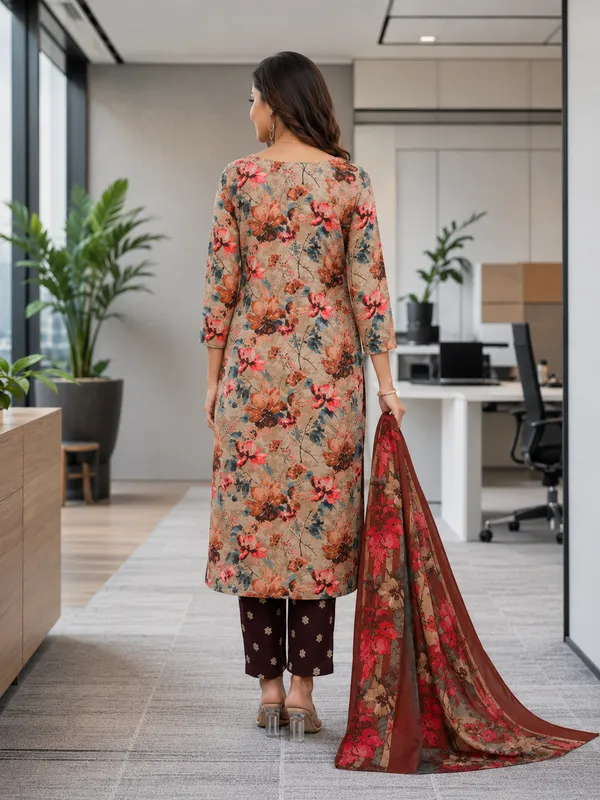 Printed_Kurta_With_Pant_And_Dupatta_Set