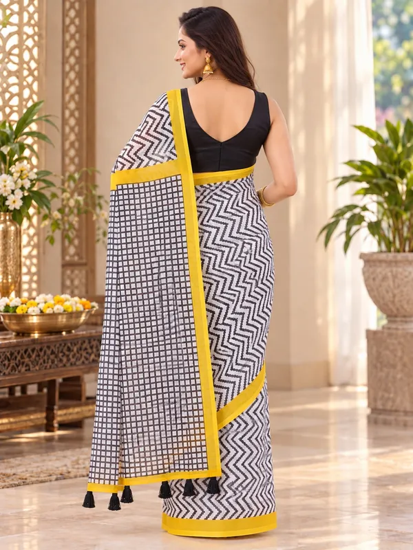 Saarah_Pure_Linen_Saree