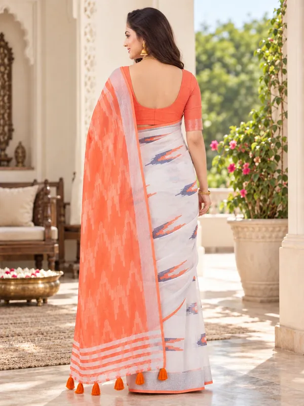 Saarah_Pure_Linen_Saree