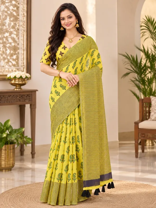 Saarah_Pure_Linen_Saree