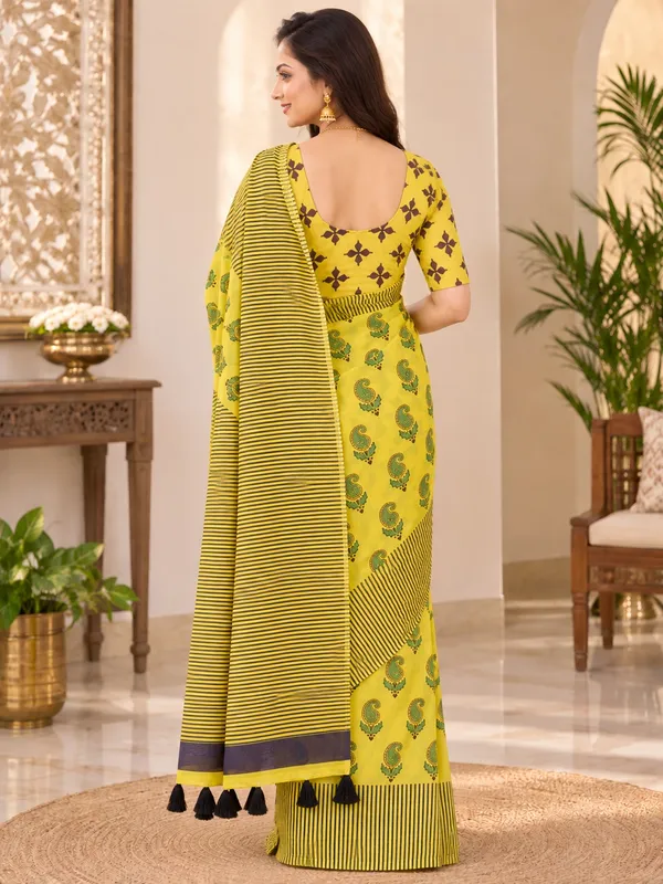 Saarah_Pure_Linen_Saree