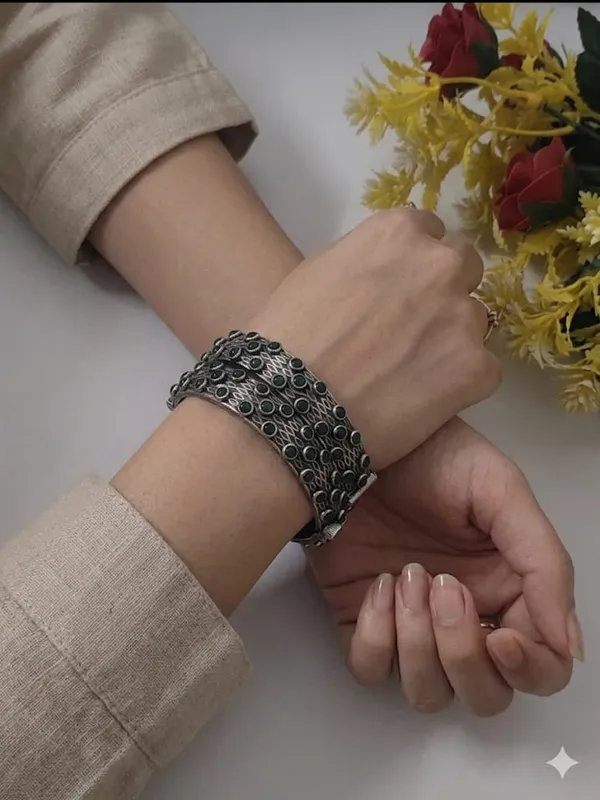 Silver_Replica_Bangles