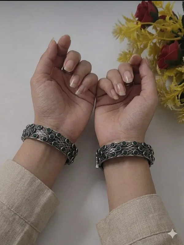 Silver_Replica_Bangles
