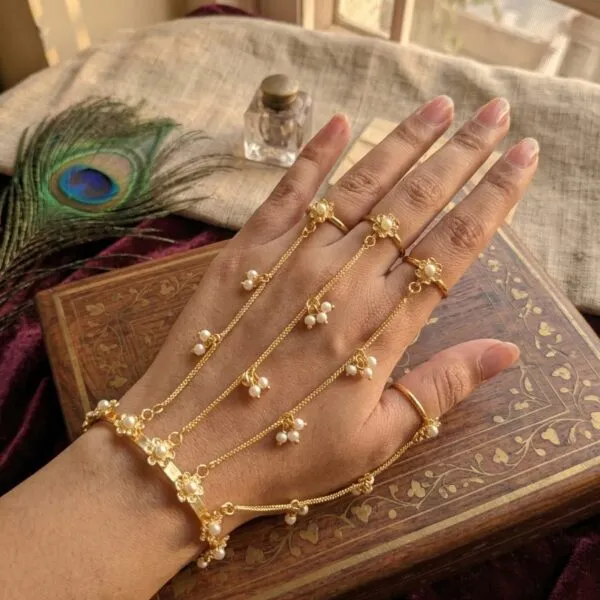 Kadambari_Hand_Harness